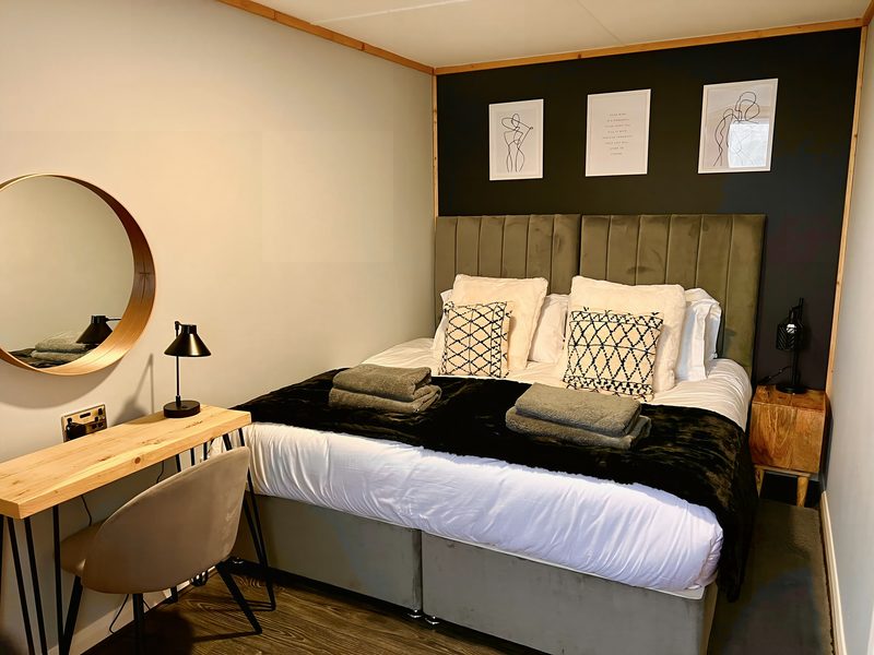 Bedroom 3 with the singles joined